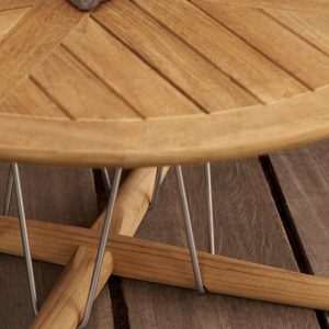 Alternative view of E023 Embrace Outdoor Side Table